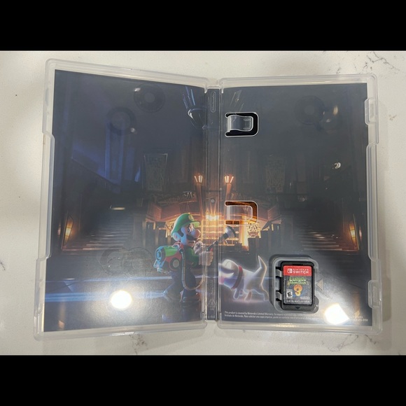 *SOLD* Luigi's Mansion 3 - Picture 3 of 5